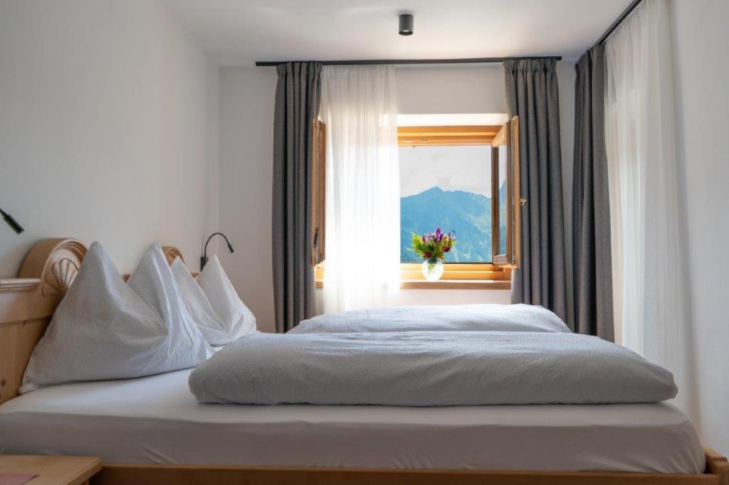 Gasthof Hochfirst Bed and Breakfast Corvara in Passiria Esterno foto